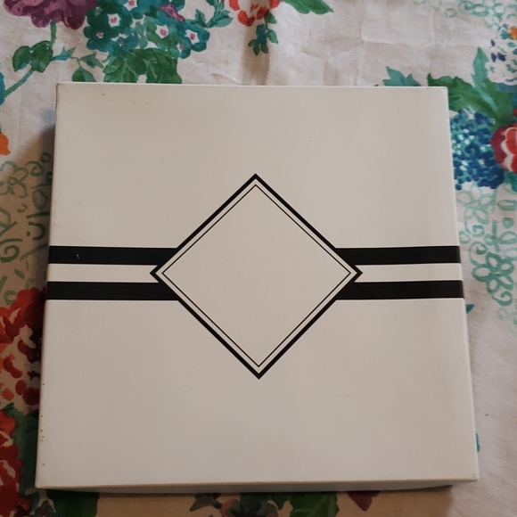 NIB | Cypress personalizable plate - Picture 3 of 3